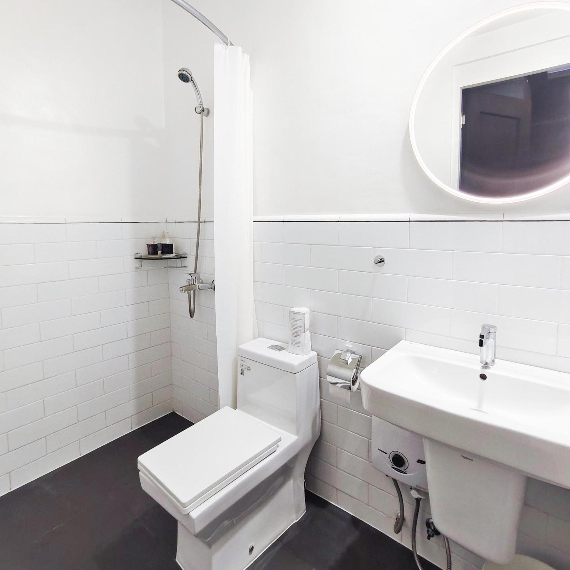 Voss Condominium Quezon City Eksteriør billede